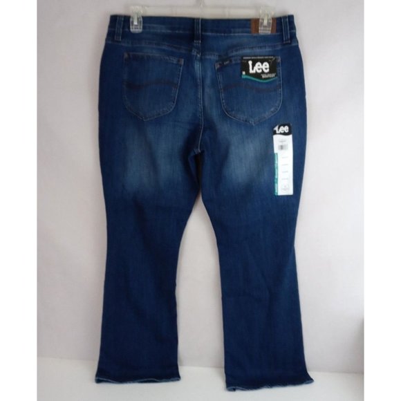 NWT Lee Regular Fit Bootcut Whiskered Distressed Jeans Size 16P - Picture 3 of 10